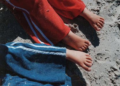 salty tracks | red